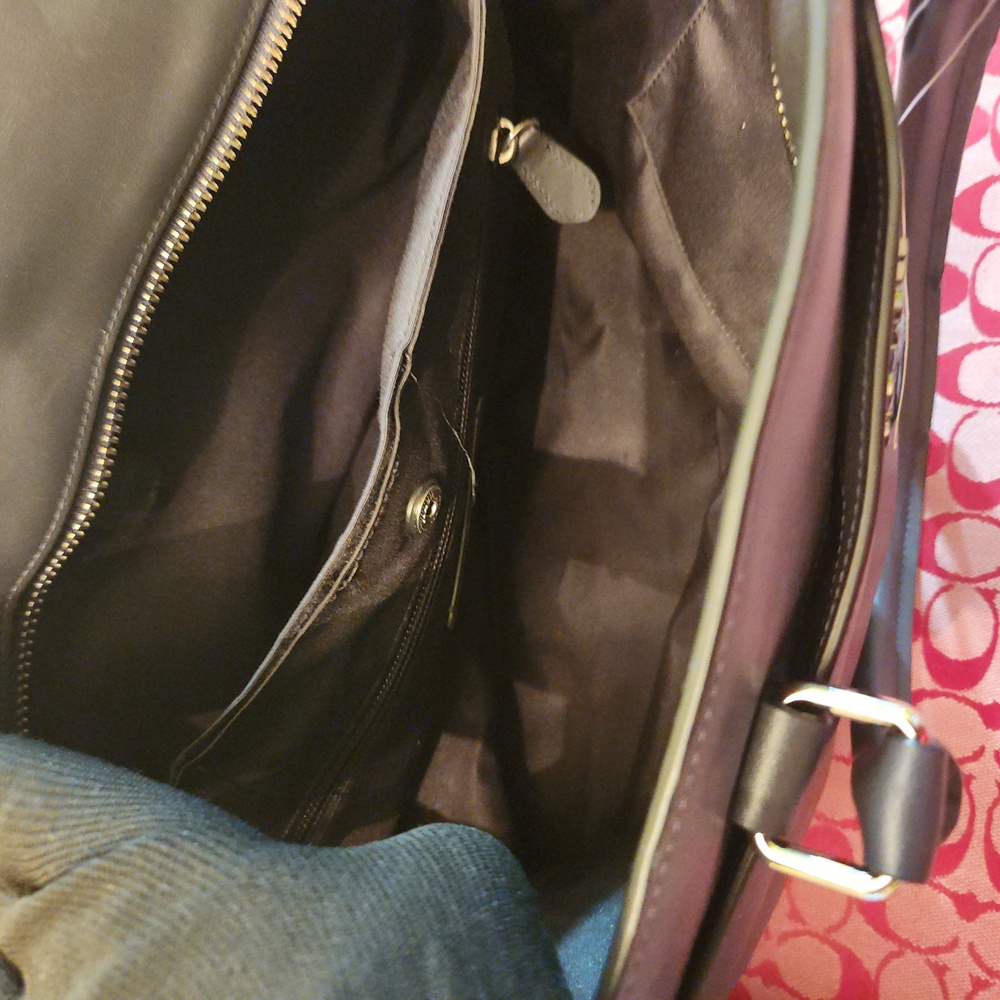 Business Totes - Picture 3 of 12